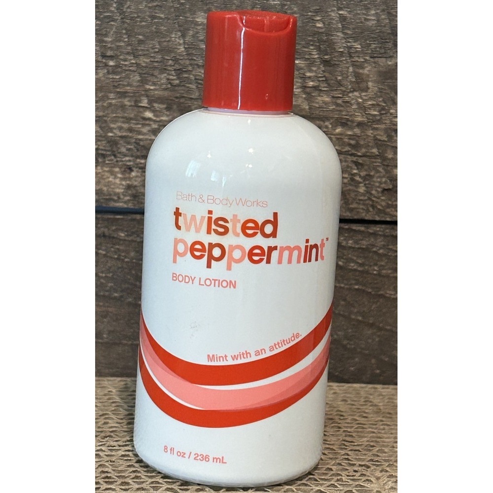 BATH AND BODY WORKS TWISTED PEPPERMINT‎ BODY LOTION 8 OZ NEW